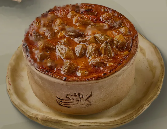 طاجن باميه باللحمة — صورة من المنيو